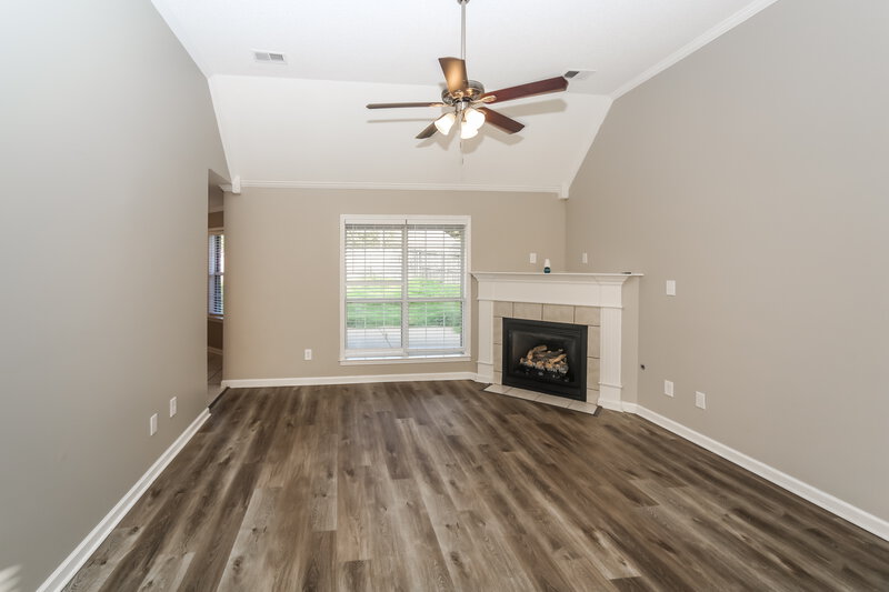 1,925/Mo, 2430 Mason Dr Hernando, MS 38632 Living Room View 2