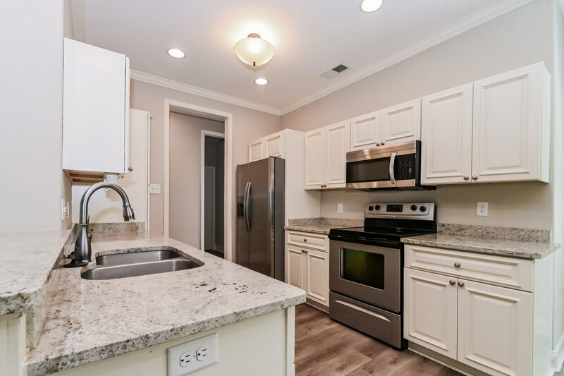 3,730/Mo, 4656 Alexander Rd Olive Branch, MS 38654 Kitchen View 2