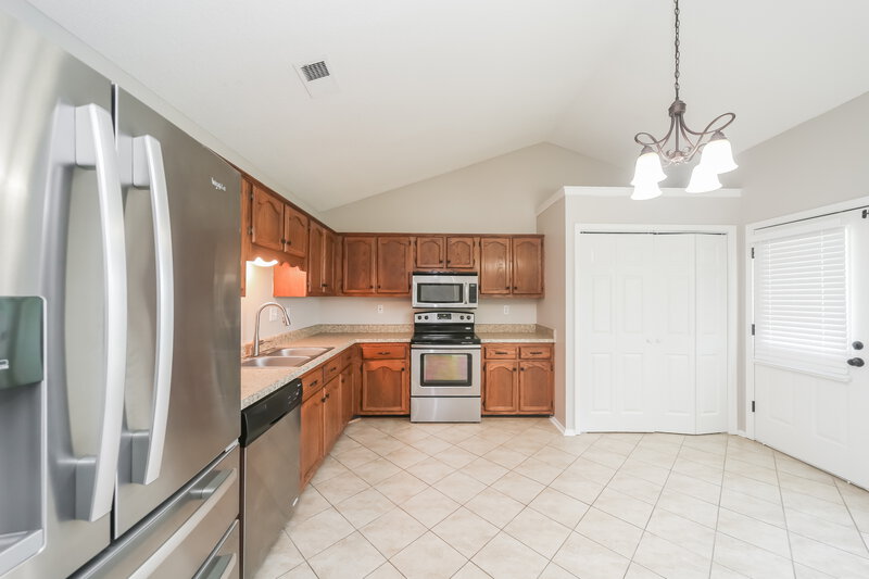 1,560/Mo, 6476 Farley Dr E Olive Branch, MS 38654 Dining Room View 2