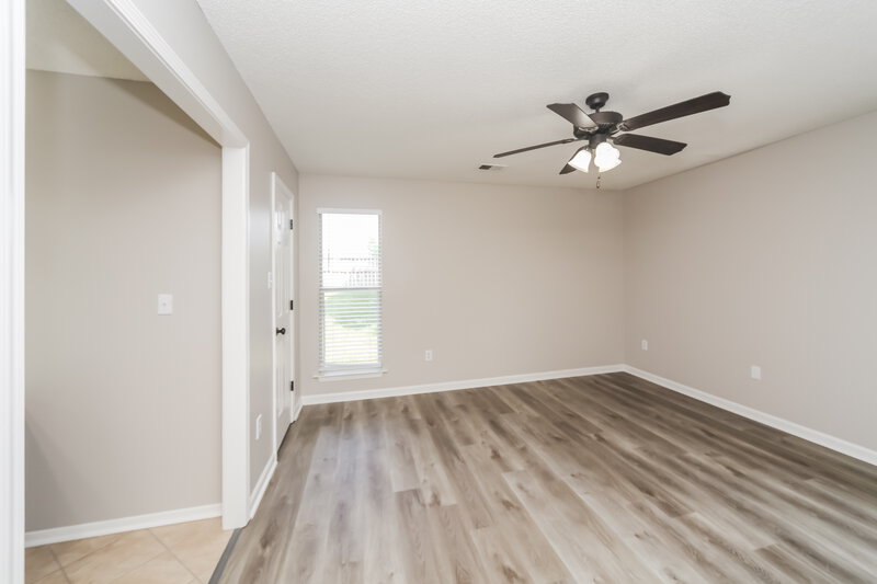 1,560/Mo, 6476 Farley Dr E Olive Branch, MS 38654 Main Bedroom View