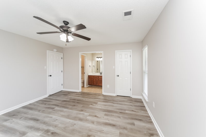 1,560/Mo, 6476 Farley Dr E Olive Branch, MS 38654 Main Bedroom View 2