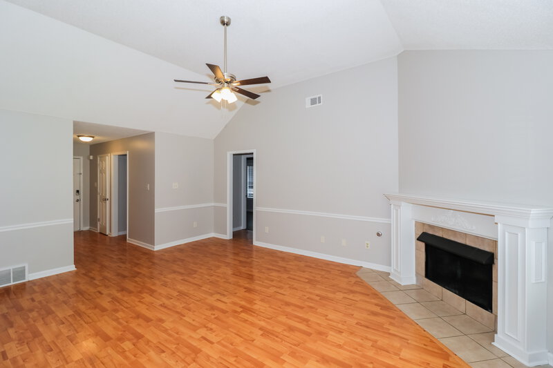 1,775/Mo, 7203 Amberly Way Dr Cordova, TN 38018 Living Room View 2