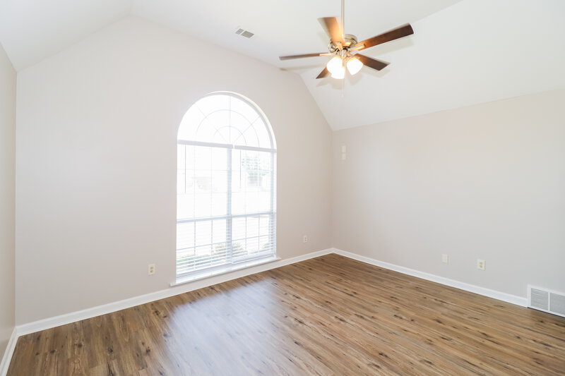 1,775/Mo, 7203 Amberly Way Dr Cordova, TN 38018 Main Bedroom View 2