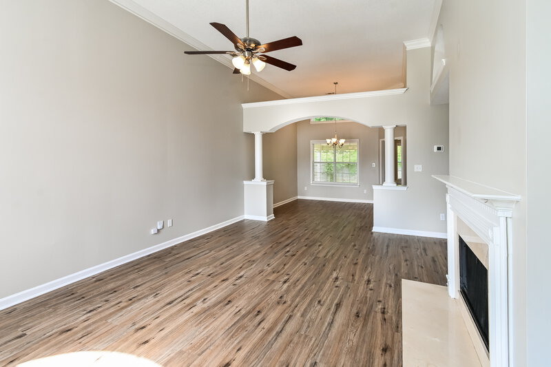 2,220/Mo, 8084 Conridge Dr Memphis, TN 38125 Living Room View