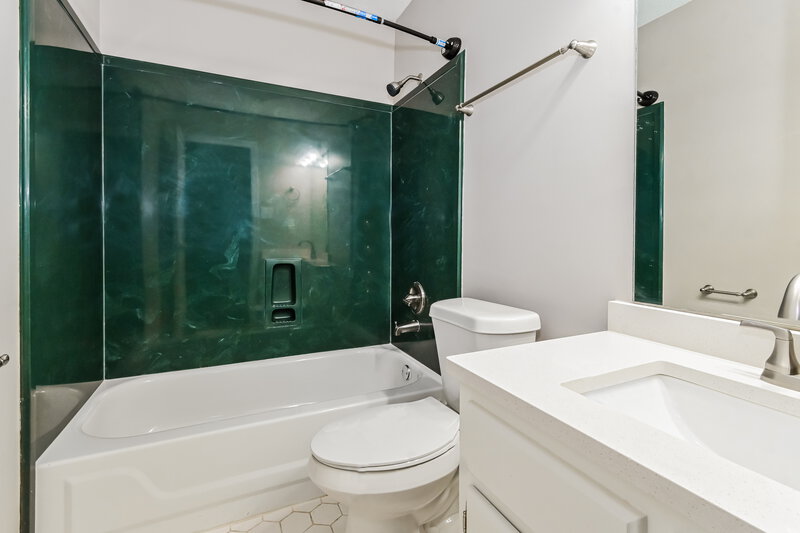 2,165/Mo, 3580 Brandon Ln Bartlett, TN 38133 Bathroom View