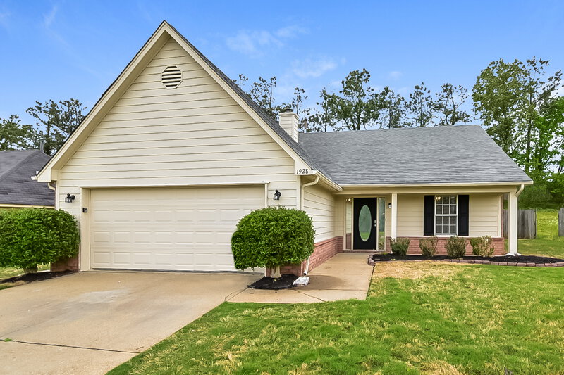 1,860/Mo, 1928 Thomas St Horn Lake, MS 38637 External View