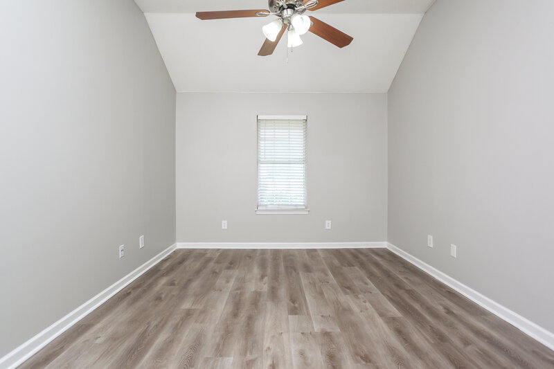 1,680/Mo, 1928 Thomas St Horn Lake, MS 38637 Main Bedroom View