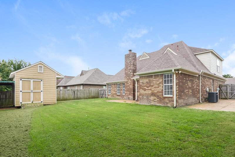 0/Mo, 80 Tate Dr Oakland, TN 38060 Rear View 2