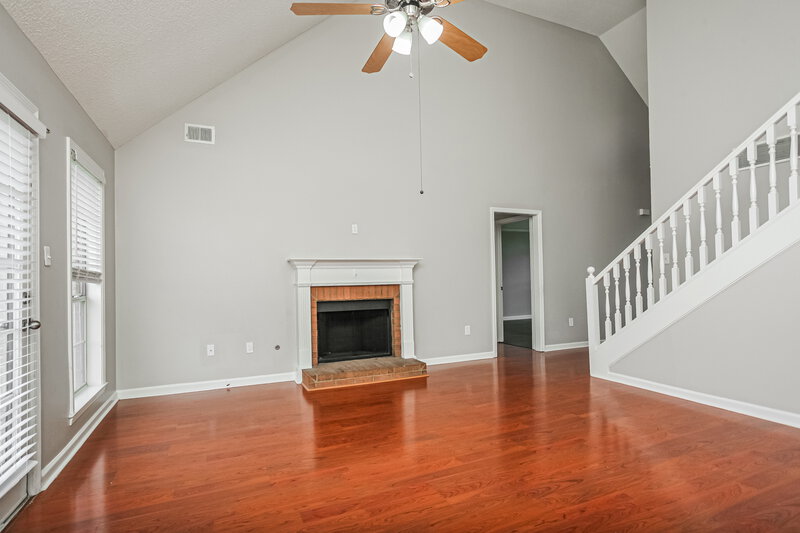 2,270/Mo, 7412 English Ivy W Olive Branch, MS 38654 Living Room View 2