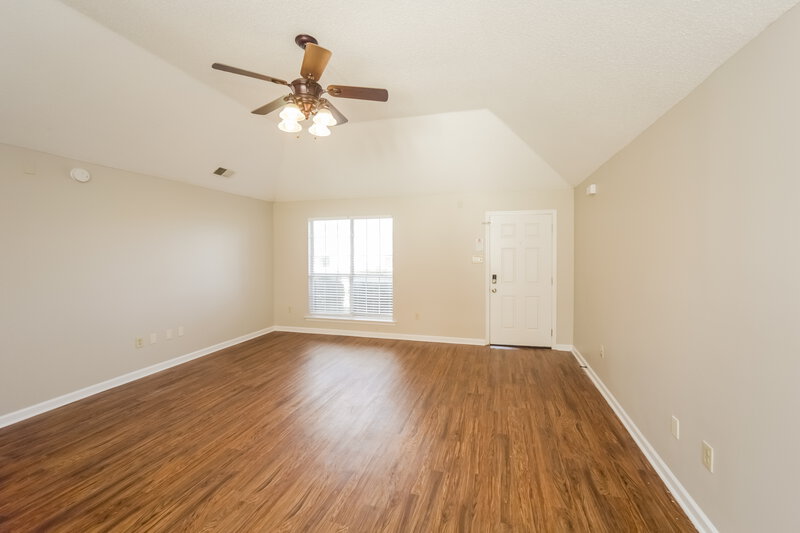 1,935/Mo, 7203 Fox Creek Dr Olive Branch, MS 38654 Living Room View