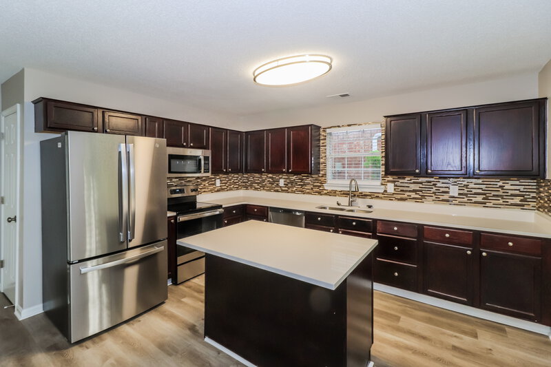 2,075/Mo, 1035 Jessica Lauren Dr Cordova, TN 38018 Kitchen View 2