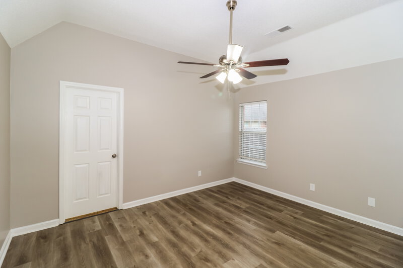 2,075/Mo, 1035 Jessica Lauren Dr Cordova, TN 38018 Main Bedroom View