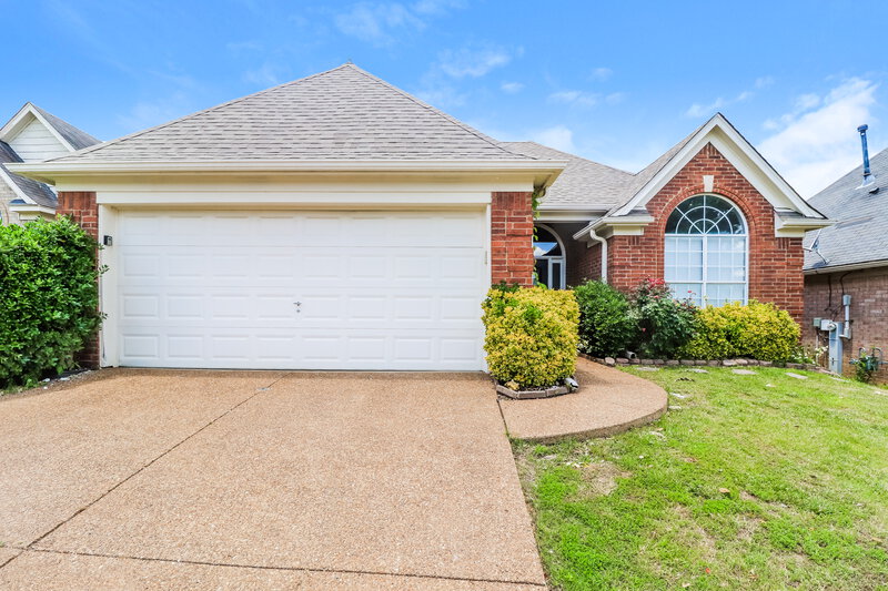 2,650/Mo, 2785 Misty Valley Dr Arlington, TN 38002 External View