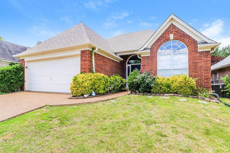 2,650/Mo, 2785 Misty Valley Dr Arlington, TN 38002 Front View