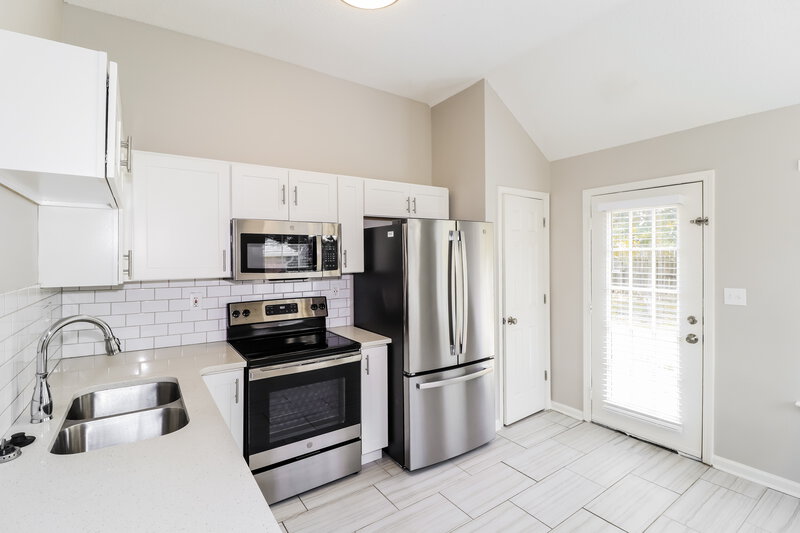 2,650/Mo, 2785 Misty Valley Dr Arlington, TN 38002 Kitchen View 2