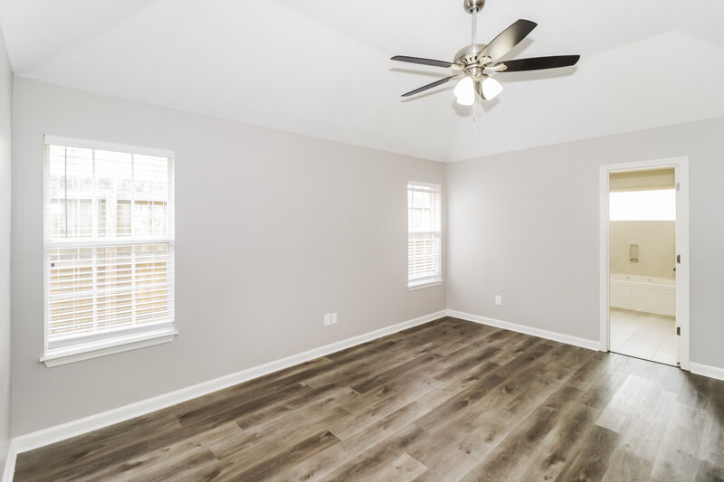 2,650/Mo, 2785 Misty Valley Dr Arlington, TN 38002 Main Bedroom View