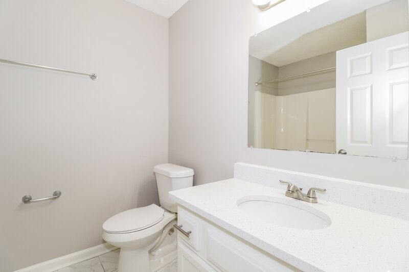 2,650/Mo, 2785 Misty Valley Dr Arlington, TN 38002 Bathroom View