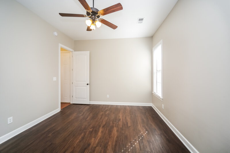 1,775/Mo, 5311 Laurelfield Ln Memphis, TN 38125 Main Bedroom View 2