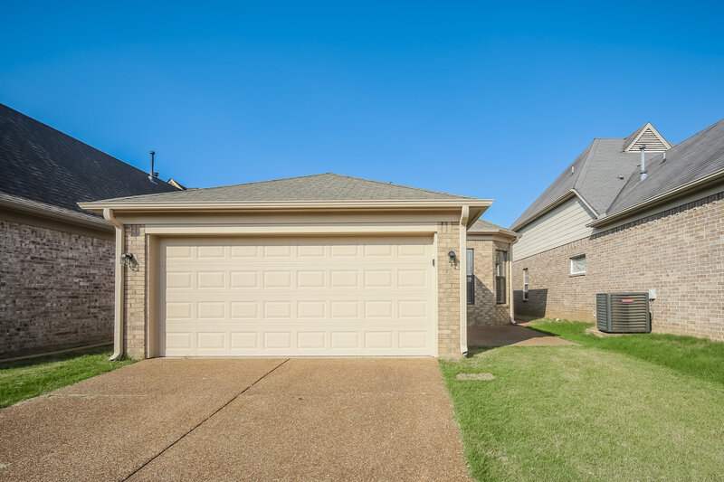 1,775/Mo, 5311 Laurelfield Ln Memphis, TN 38125 Rear View