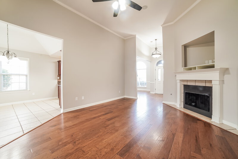 1,965/Mo, 2945 Glennbury Ln Southaven, MS 38672 Living Room View 2