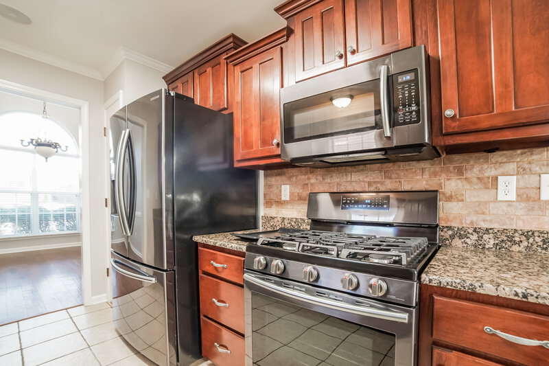 1,965/Mo, 2945 Glennbury Ln Southaven, MS 38672 Kitchen View 2