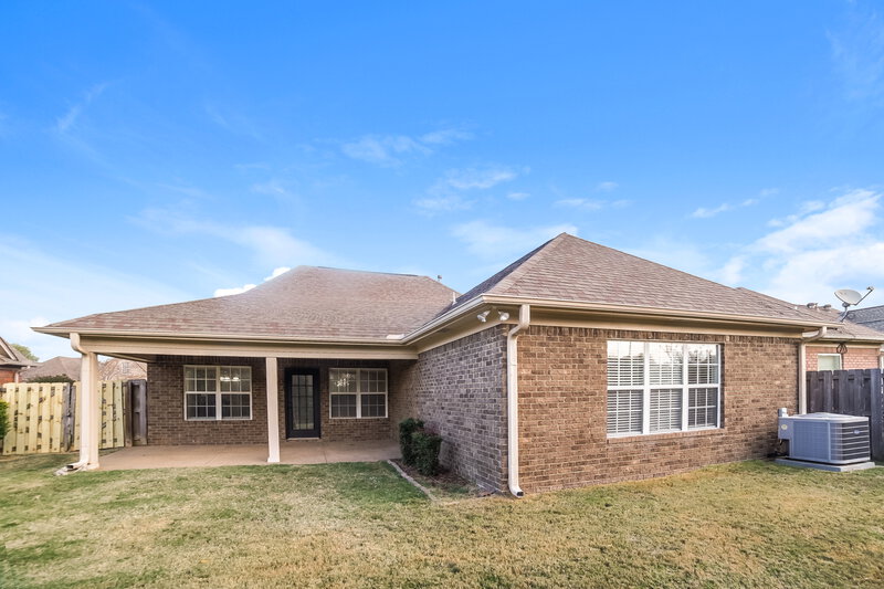 1,965/Mo, 2945 Glennbury Ln Southaven, MS 38672 Rear View 2