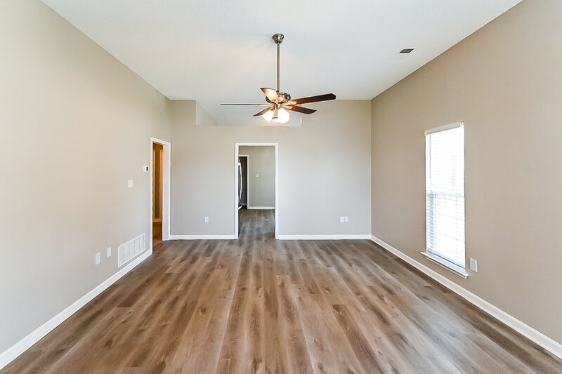2,560/Mo, 7341 Pecan Meadow Dr W Olive Branch, MS 38654 Living Room View 3
