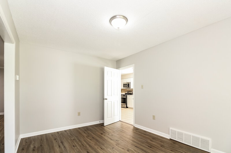 2,050/Mo, 7876 Winchester Hls Memphis, TN 38119 Bedroom View