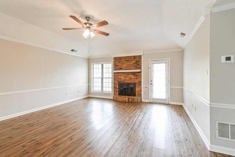 2,000/Mo, 7127 Amber Dr Olive Branch, MS 38654 Living Room View 2