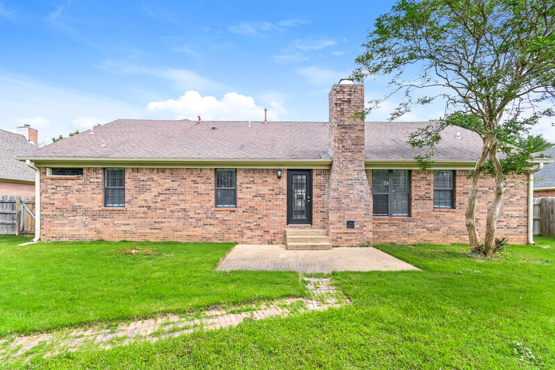 2,000/Mo, 7127 Amber Dr Olive Branch, MS 38654 Rear View