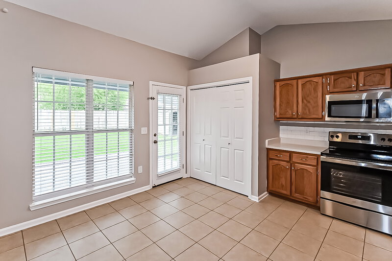 1,605/Mo, 7926 Nature Walk Dr Southaven, MS 38671 Dining Room View