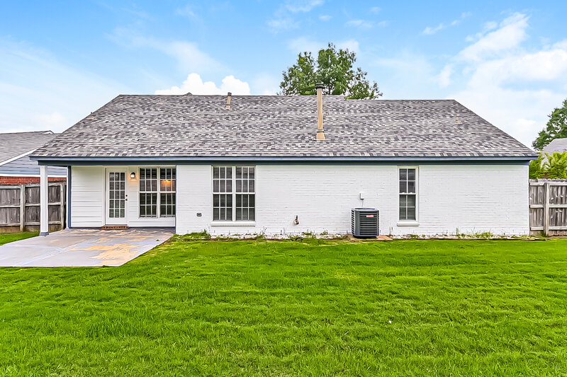 1,605/Mo, 7926 Nature Walk Dr Southaven, MS 38671 Rear View