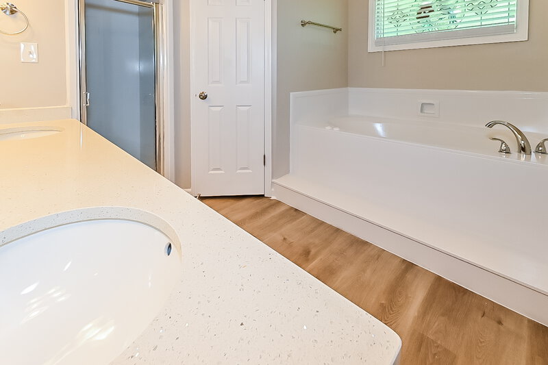 1,915/Mo, 4274 Huron Rd Nesbit, MS 38651 Main Bedroom View 3