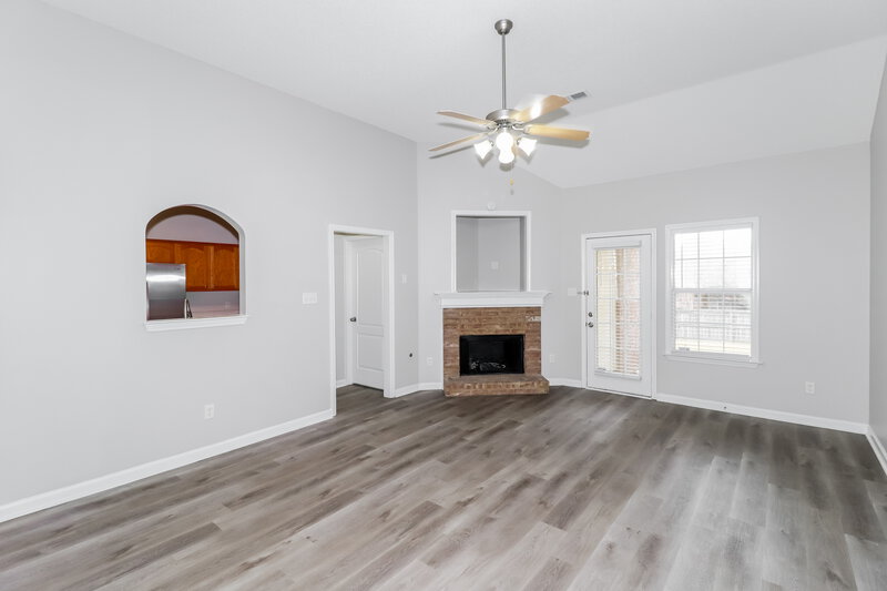 2,670/Mo, 8750 Rogers Park Ave Cordova, TN 38016 Living Room View