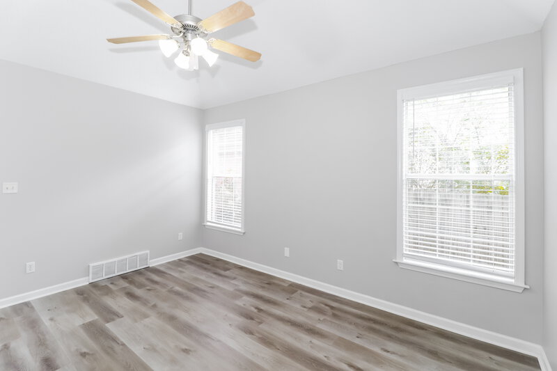 2,670/Mo, 8750 Rogers Park Ave Cordova, TN 38016 Main Bedroom View 2