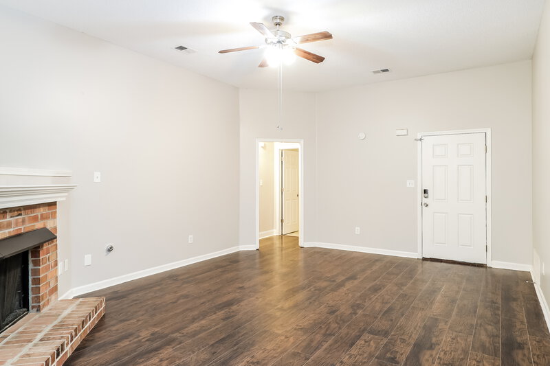 2,125/Mo, 5521 Milton Ridge Dr Arlington, TN 38002 Living Room View