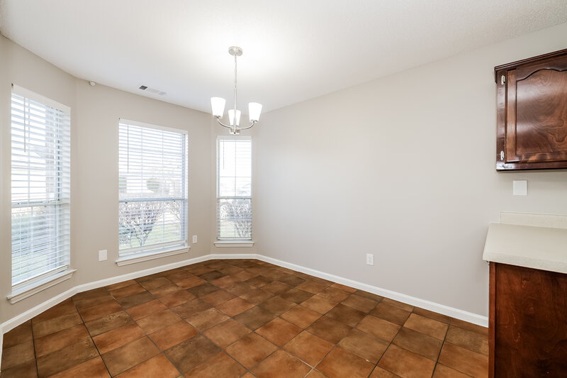 2,370/Mo, 1044 Cross Wood Ln # A1 Cordova, TN 38018 Dining Room View