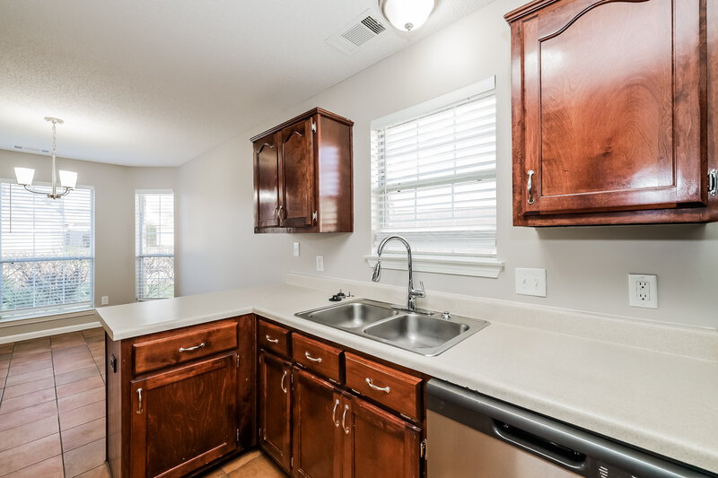 2,370/Mo, 1044 Cross Wood Ln # A1 Cordova, TN 38018 Kitchen View