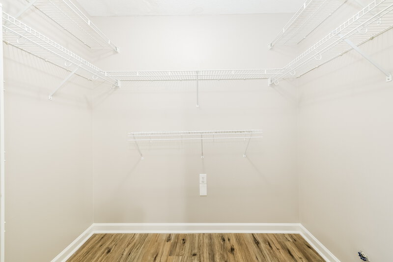 2,370/Mo, 1044 Cross Wood Ln # A1 Cordova, TN 38018 Walk In Closet View