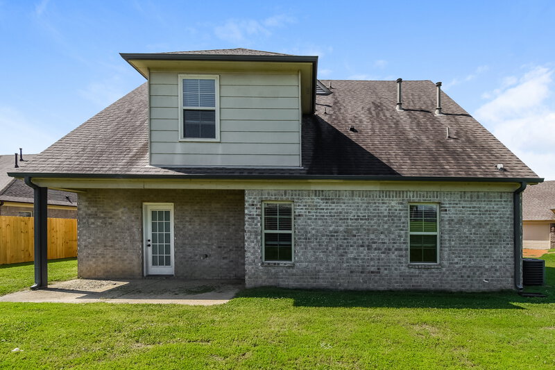 2,320/Mo, 3596 Sabra Ln Southaven, MS 38672 Rear View 2