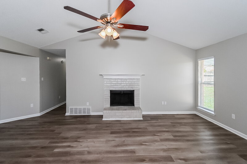 1,940/Mo, 6306 Magnolia Lakes Dr Olive Branch, MS 38654 Living Room View