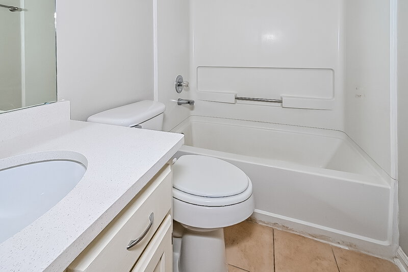 1,940/Mo, 6306 Magnolia Lakes Dr Olive Branch, MS 38654 Bathroom View