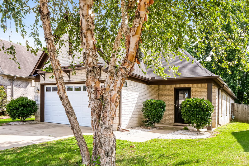 2,035/Mo, 7333 Green Ash Dr Olive Branch, MS 38654 Front View