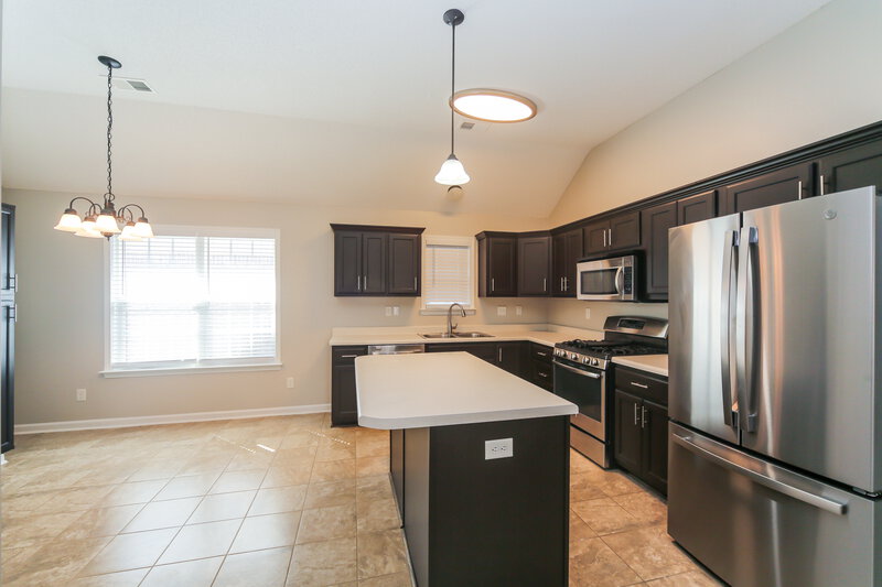 2,055/Mo, 7333 Green Ash Dr Olive Branch, MS 38654 Kitchen View