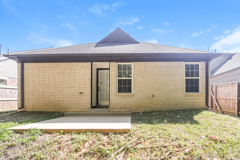 2,055/Mo, 7333 Green Ash Dr Olive Branch, MS 38654 Rear View 2