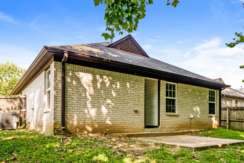 2,035/Mo, 7333 Green Ash Dr Olive Branch, MS 38654 Rear View 2