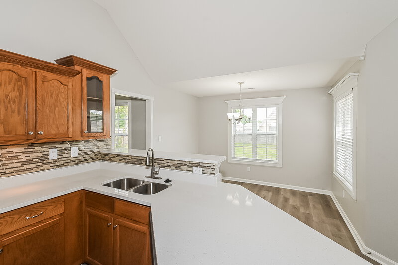 3,180/Mo, 2704 Greencliff Dr Southaven, MS 38672 Kitchen View 3