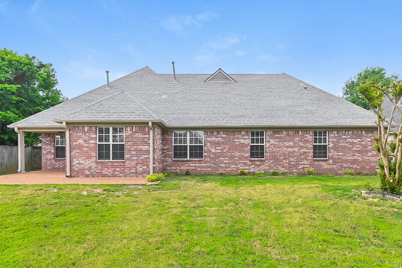 3,180/Mo, 2704 Greencliff Dr Southaven, MS 38672 Rear View