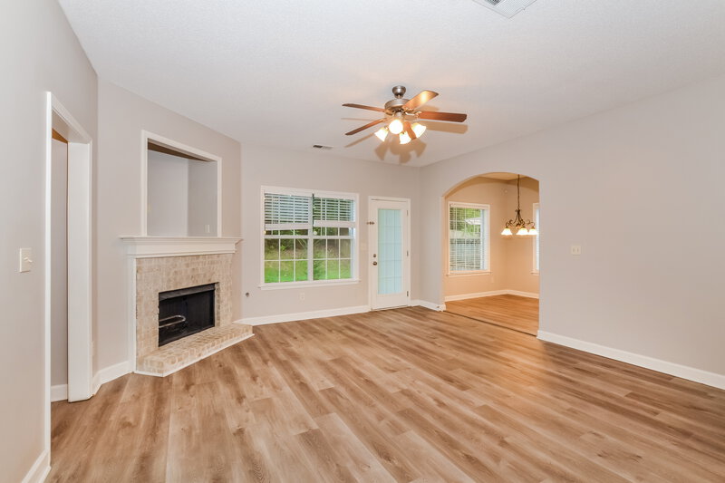 2,100/Mo, 1140 Casentino St Cordova, TN 38018 Living Room View