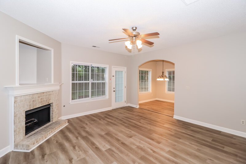 2,295/Mo, 1140 Casentino St Cordova, TN 38018 Living Room View 2